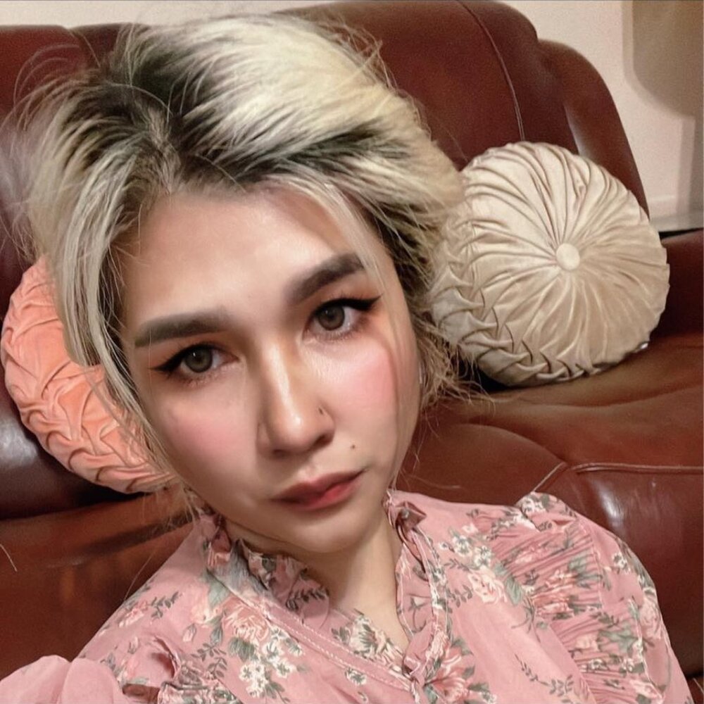 Meet your Posher, Bhaby